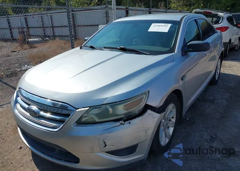 2010 Ford Taurus Se z USA, uszkodzony, nr VIN 1FAHP2DW9AG140944